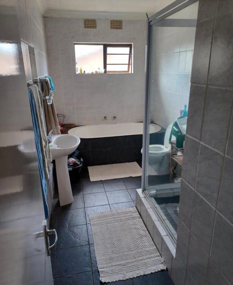 3 Bedroom Property for Sale in Gonubie Eastern Cape